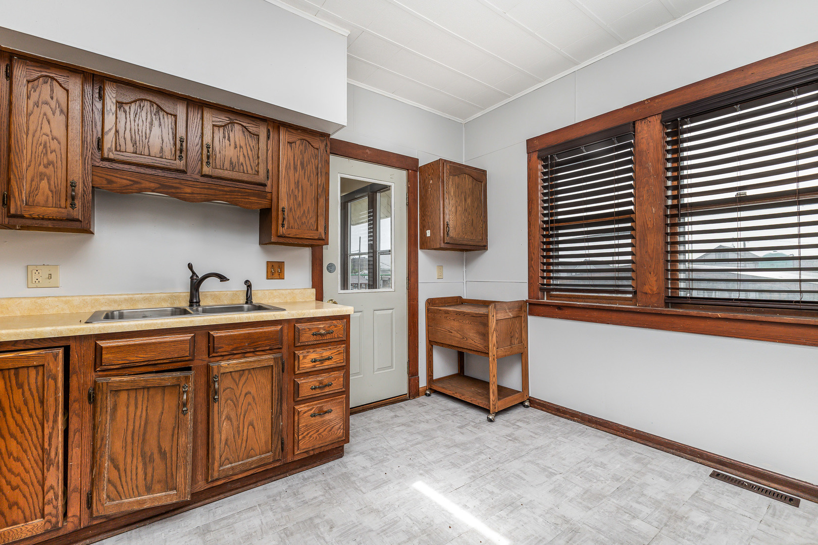 115 Van Buren Street