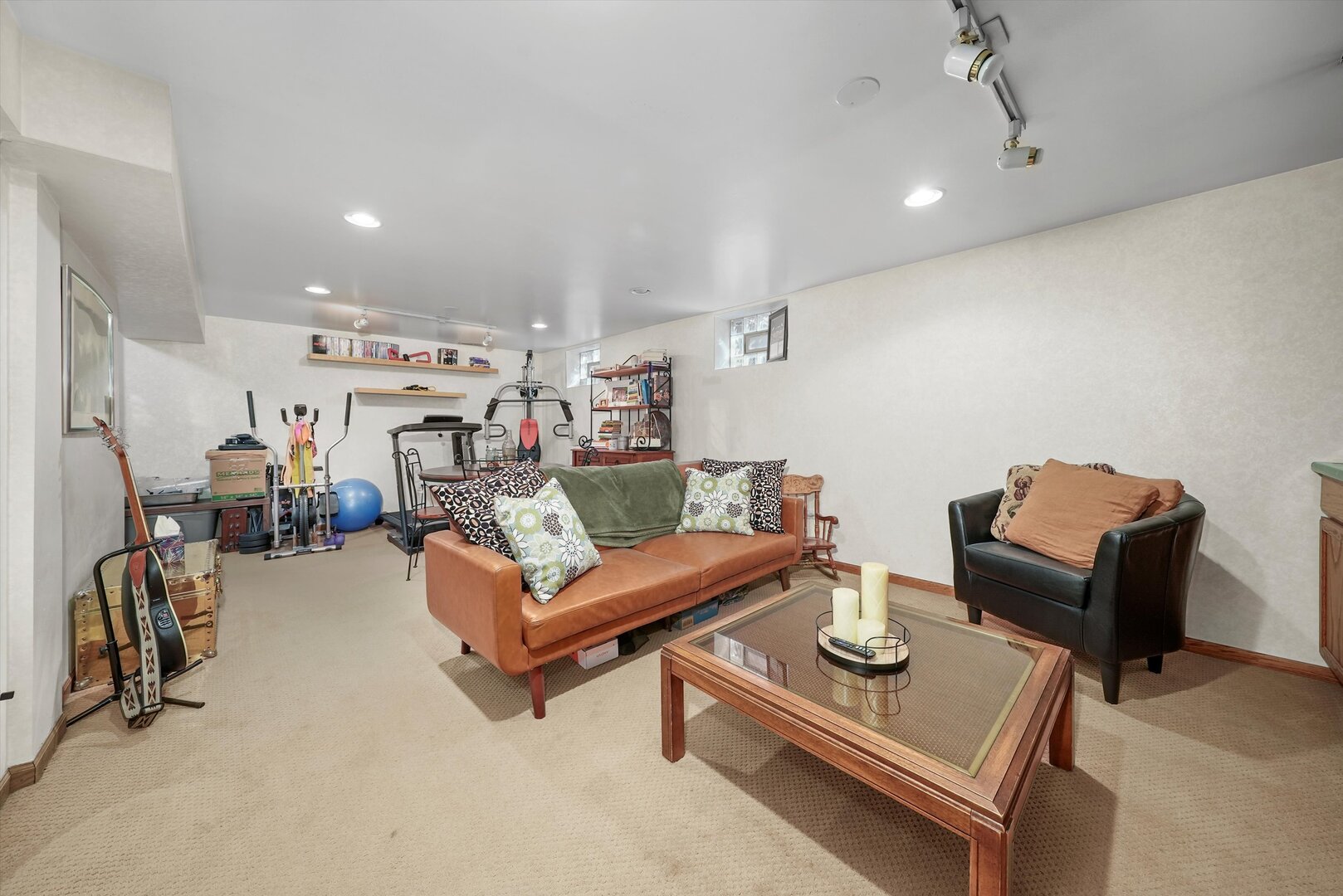 4407 Howard Avenue Unit: 2