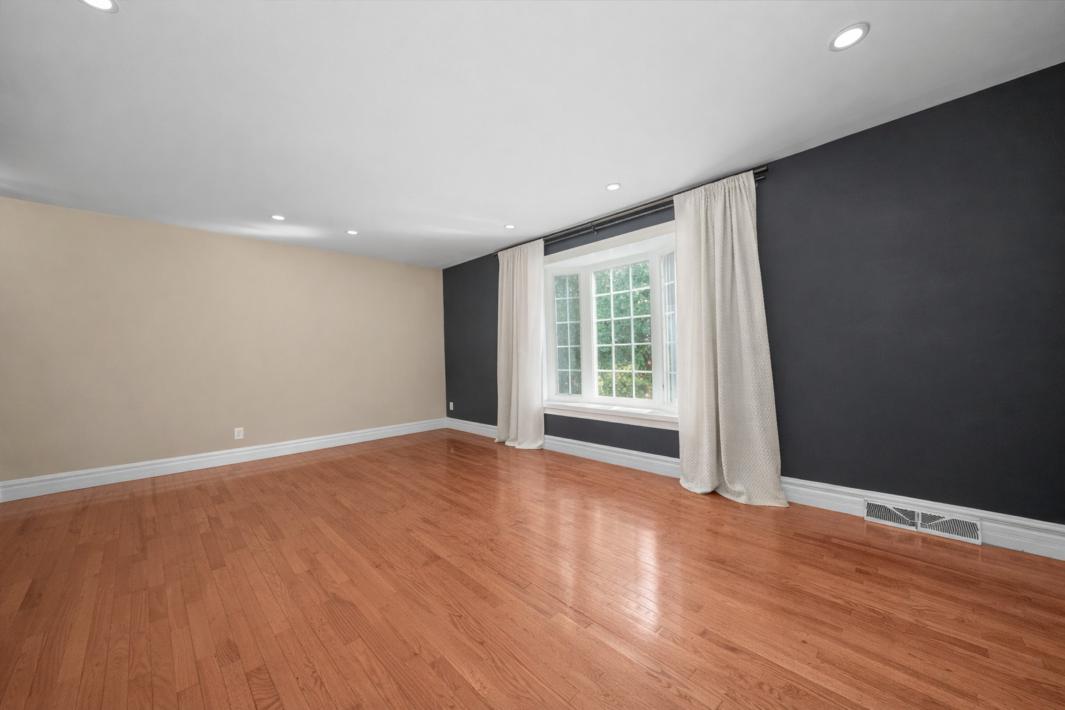 4407 Howard Avenue Unit: 2