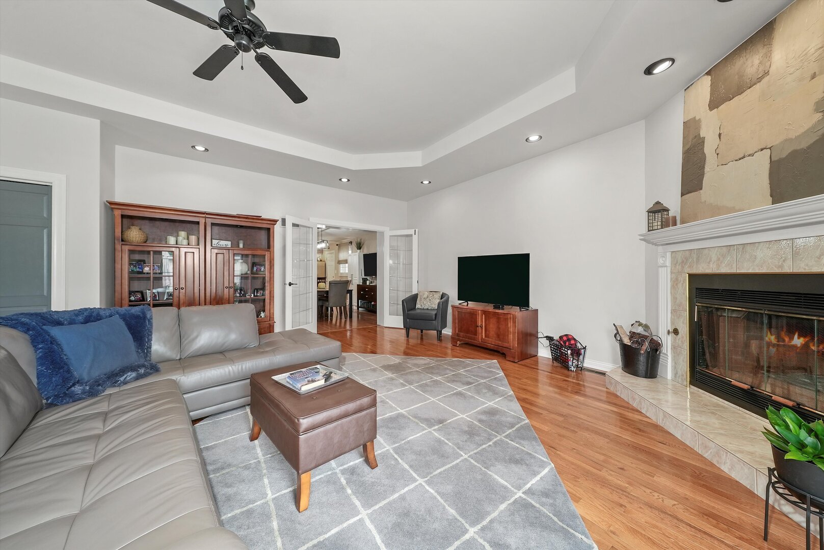 4407 Howard Avenue Unit: 2