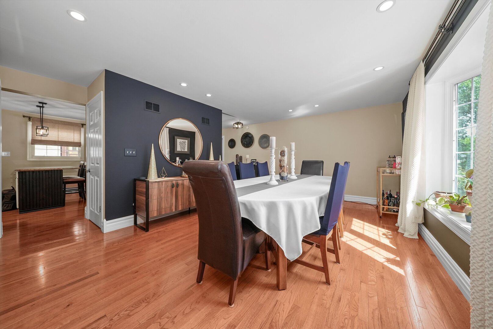 4407 Howard Avenue Unit: 2