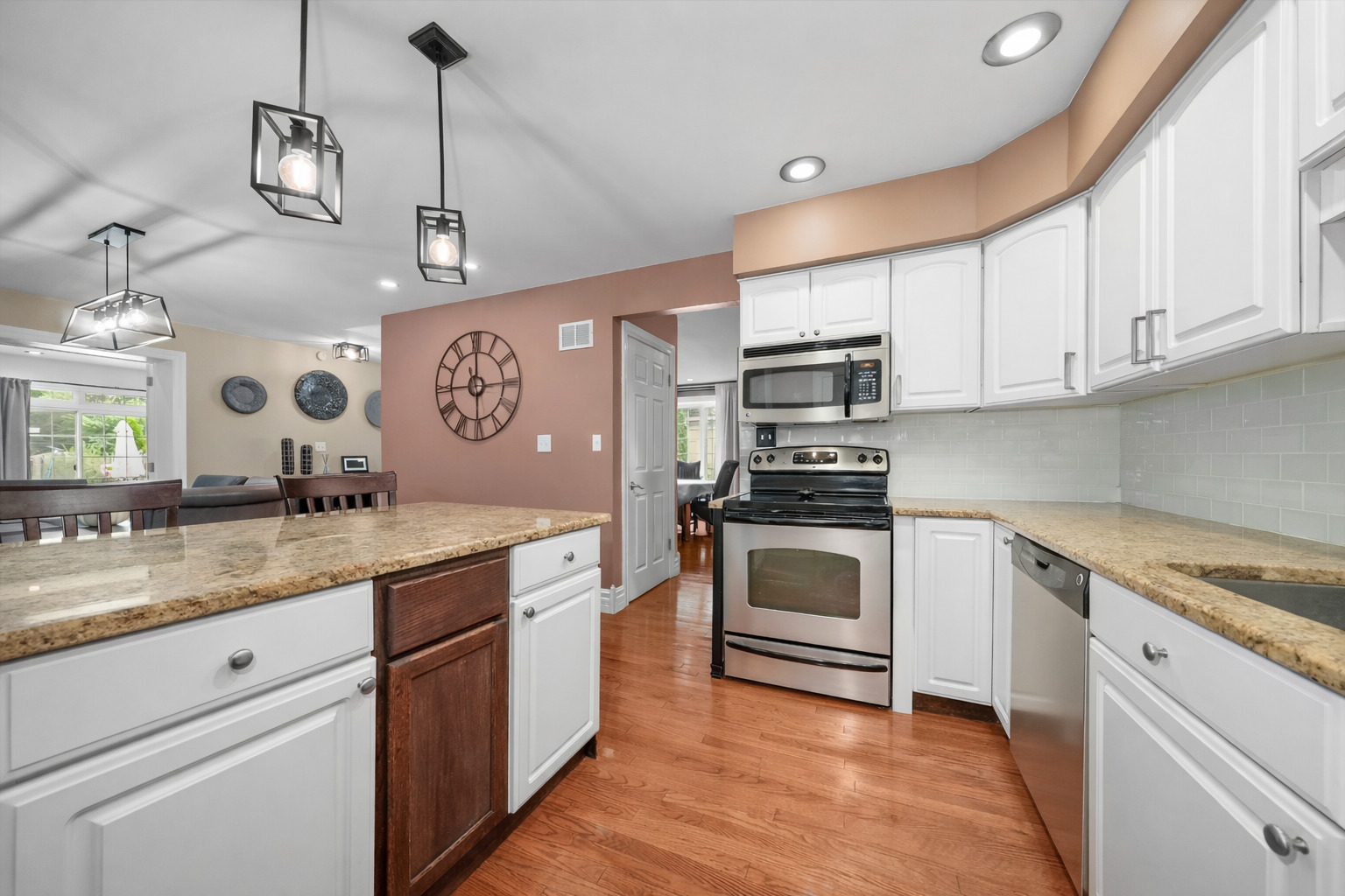 4407 Howard Avenue Unit: 2