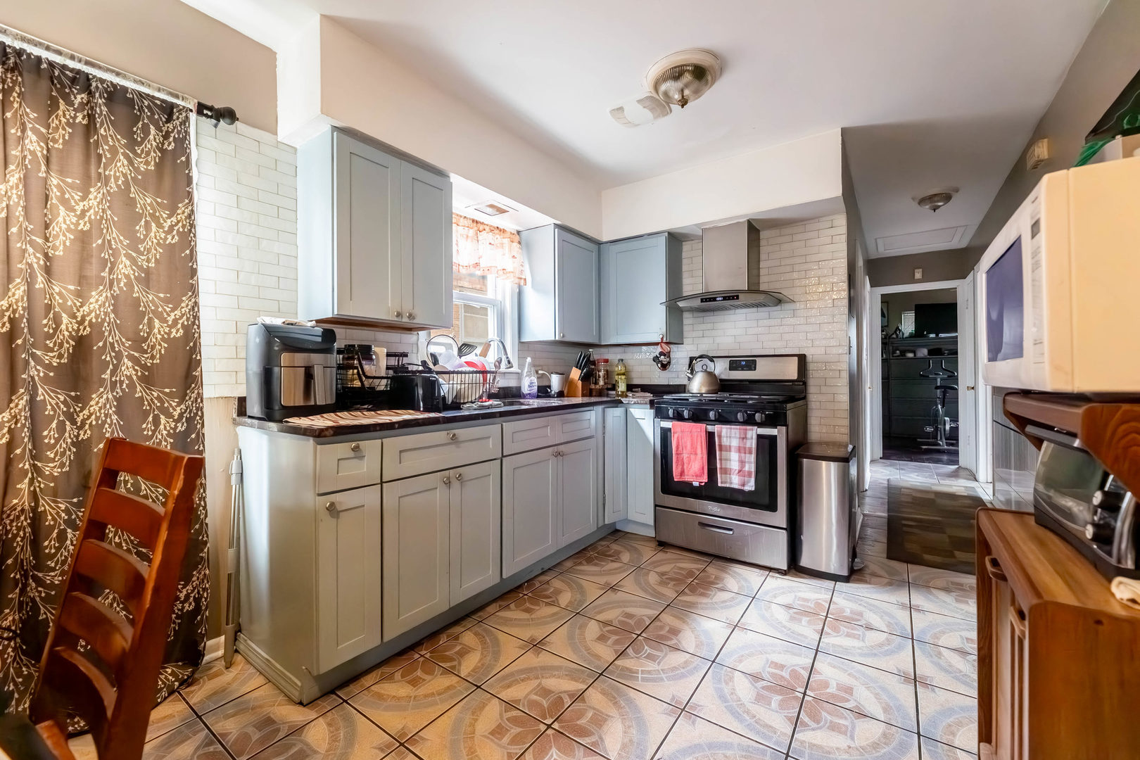 452 N Springfield Avenue