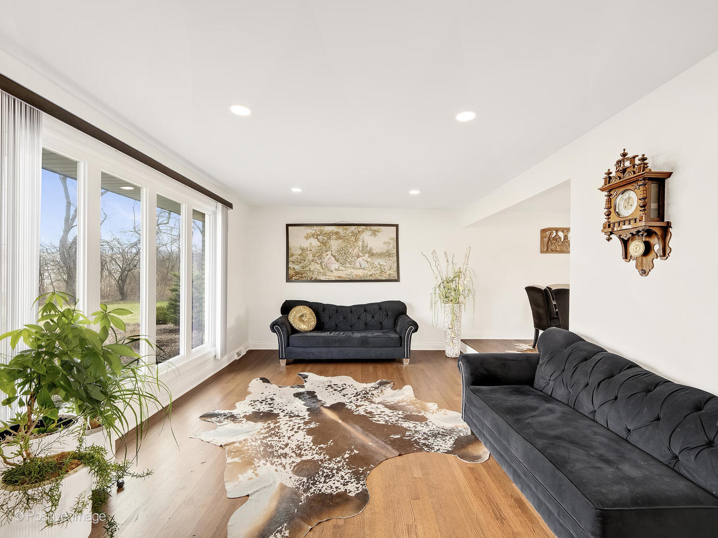 20W065 S Frontage Road