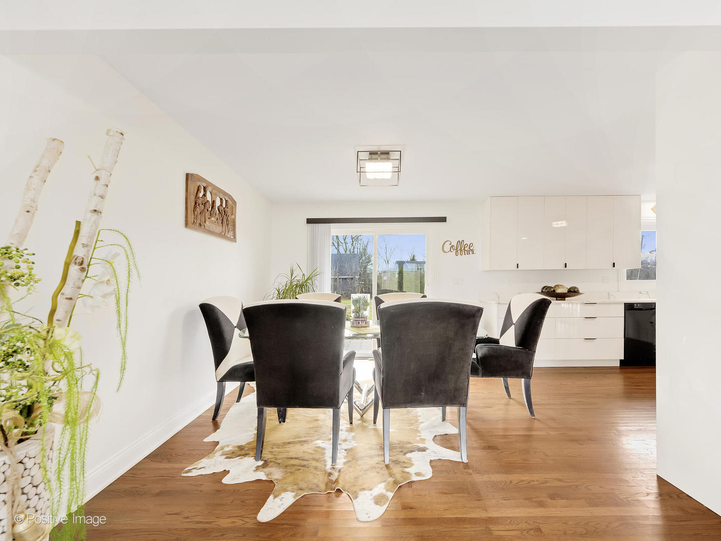 20W065 S Frontage Road