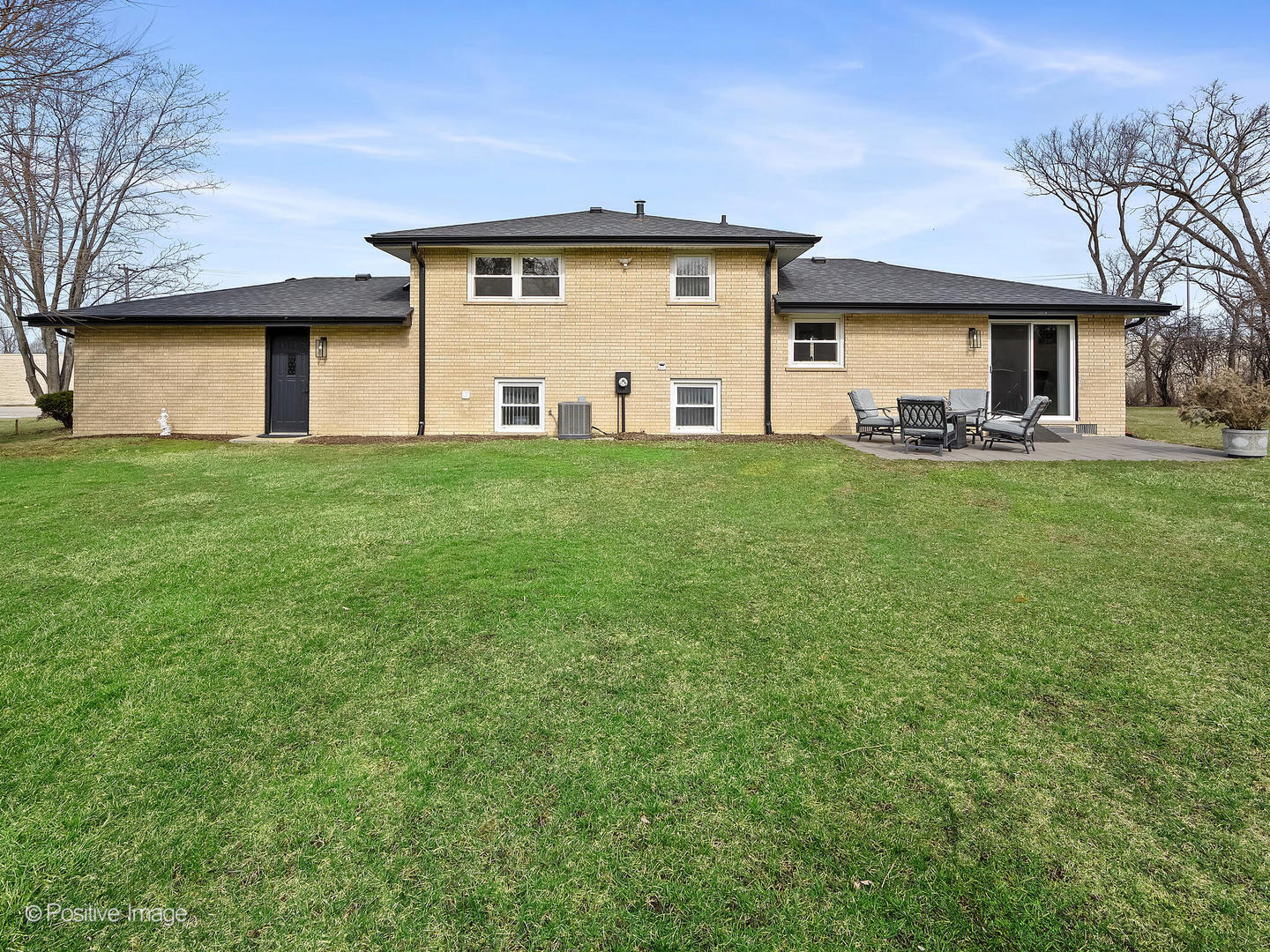 20W065 S Frontage Road