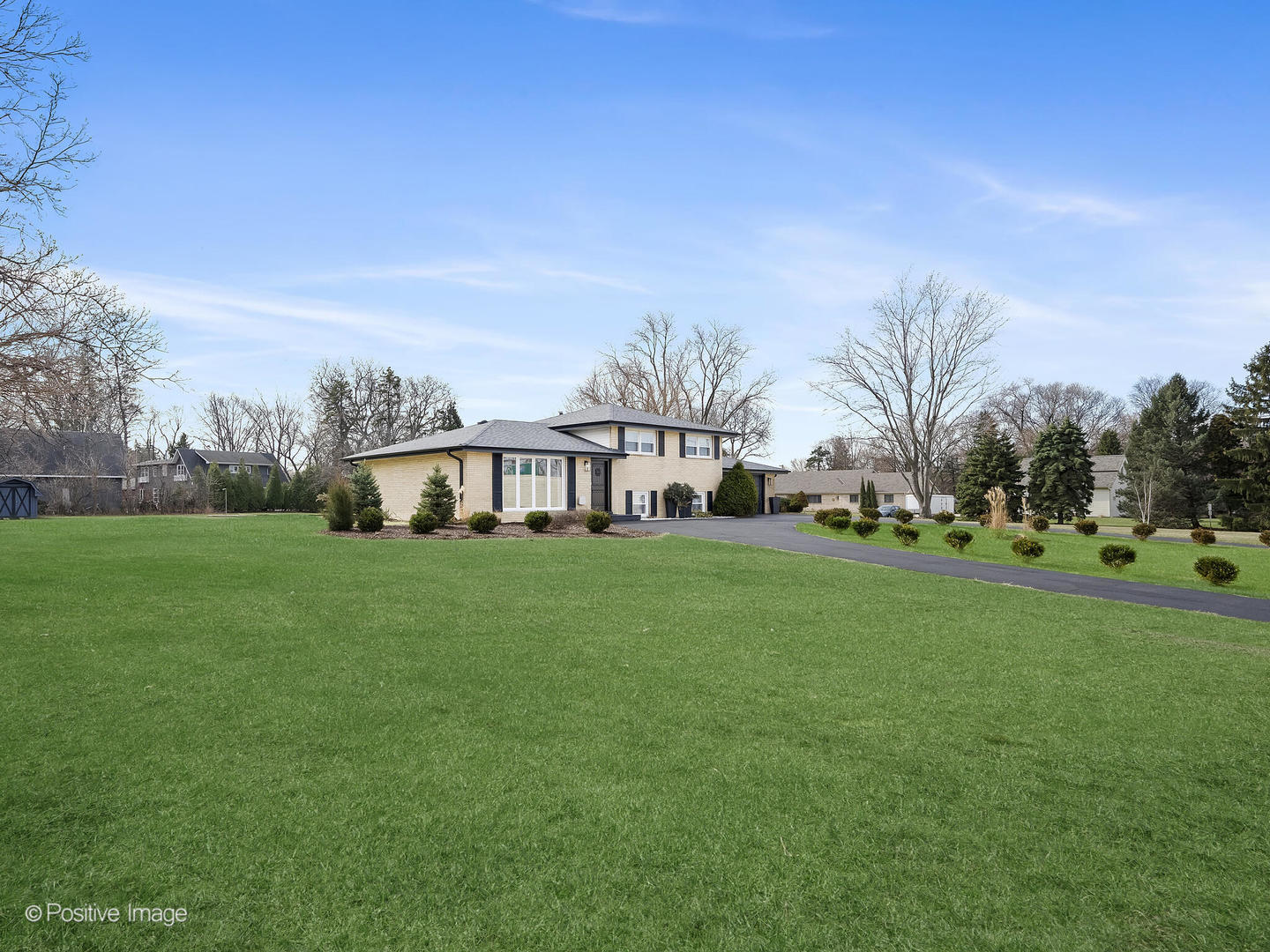 20W065 S Frontage Road