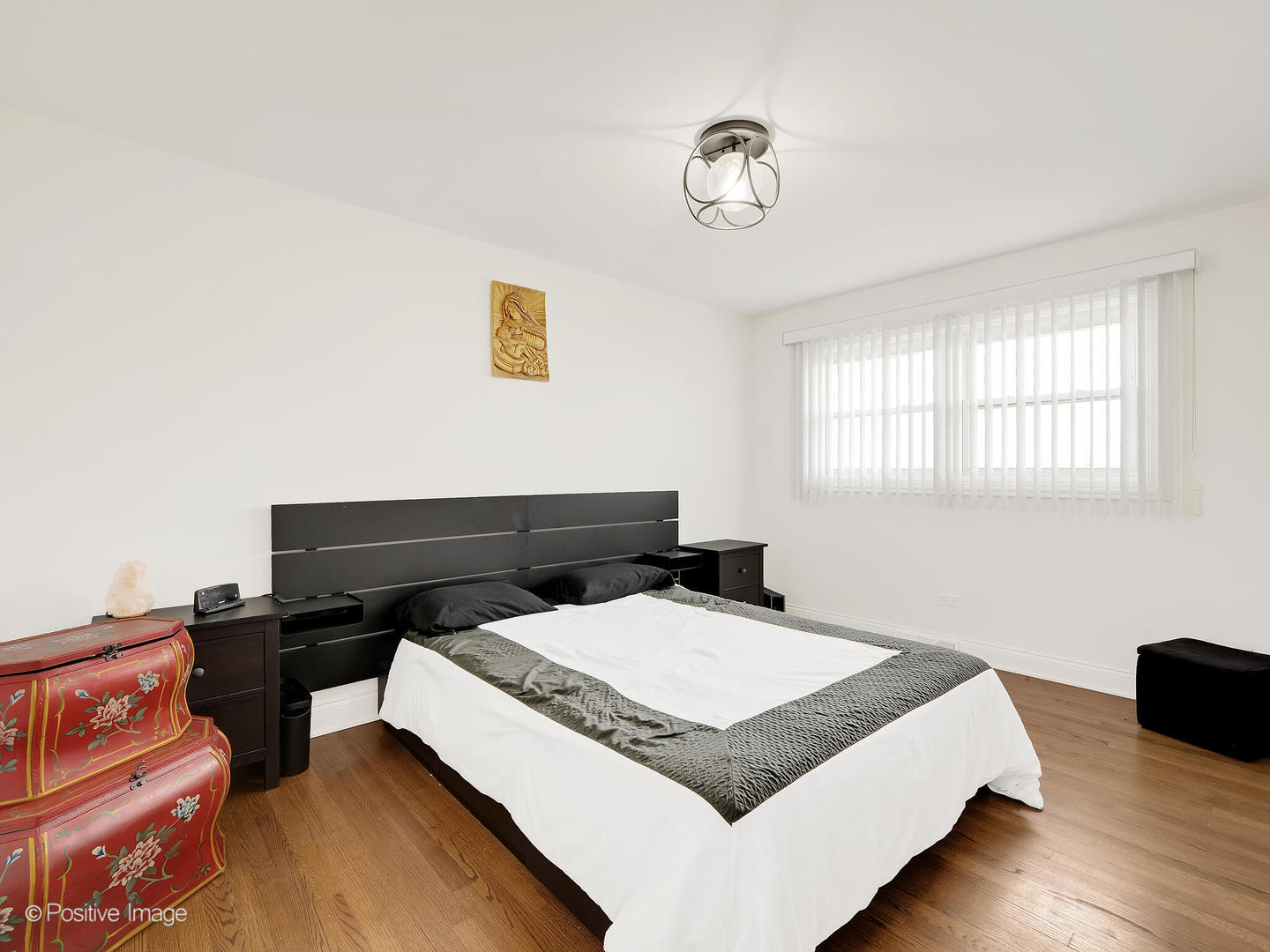 20W065 S Frontage Road