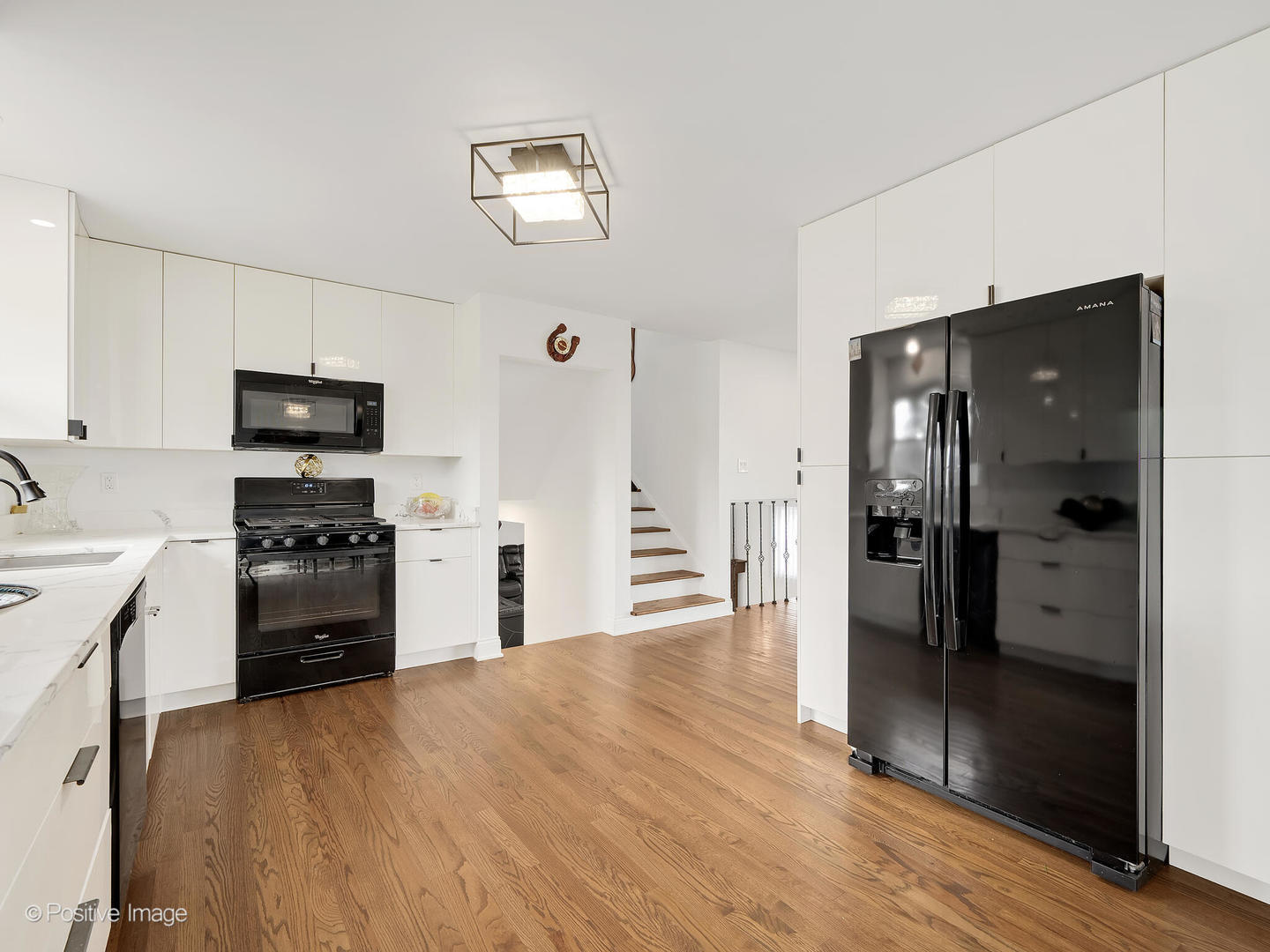 20W065 S Frontage Road