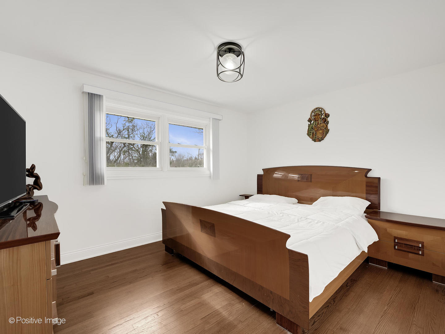 20W065 S Frontage Road