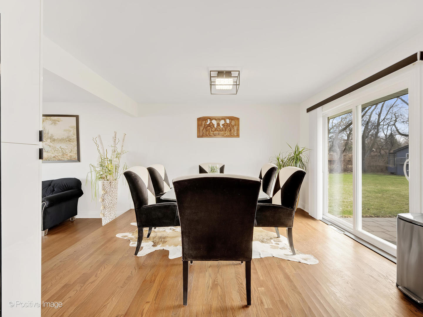 20W065 S Frontage Road