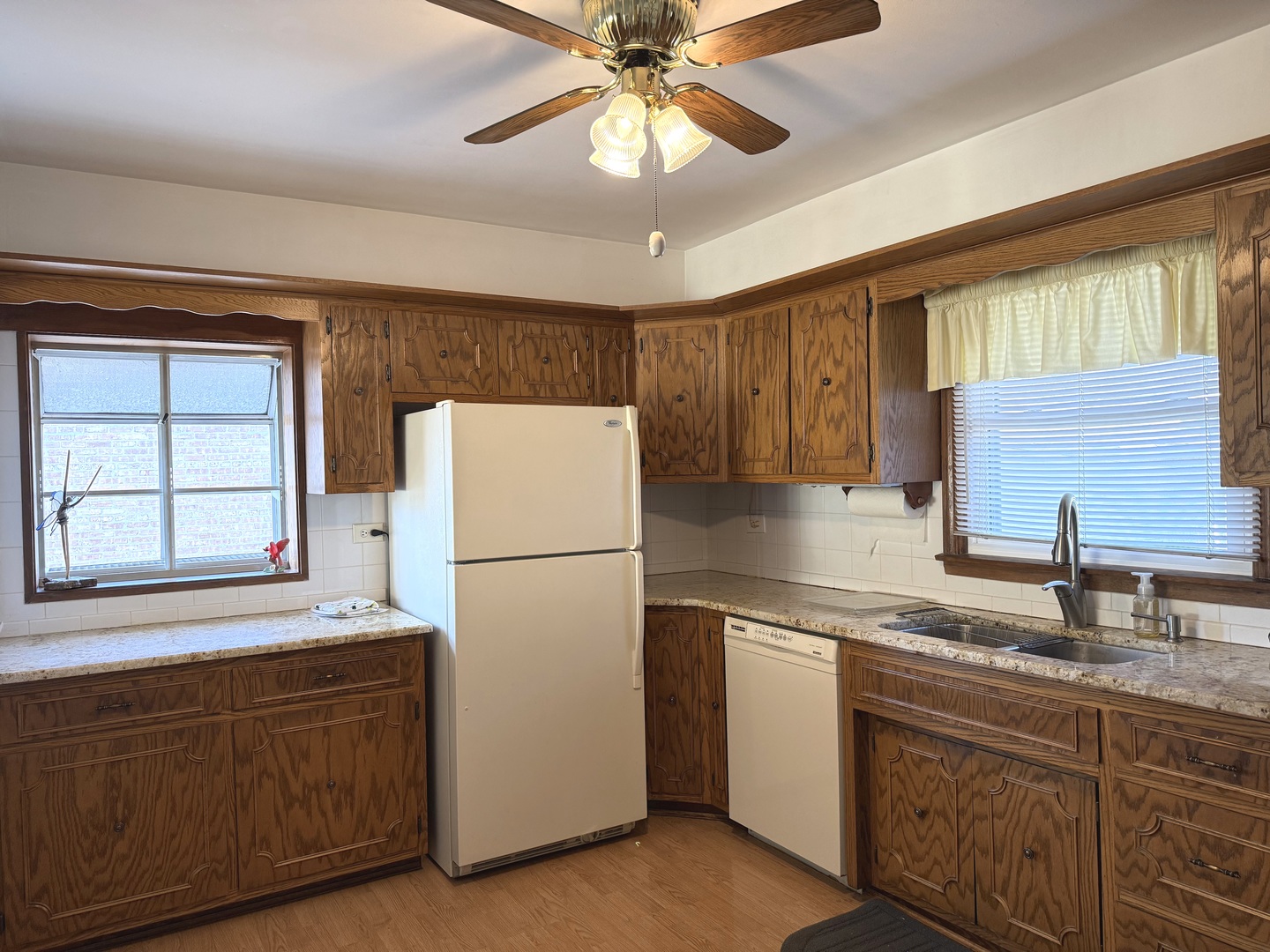 6048 Washington Street