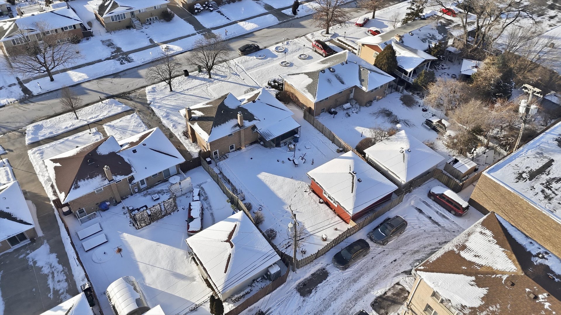 7635 S Oconto Avenue