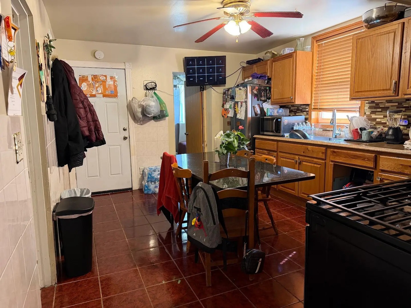 3033 S Kenneth Avenue