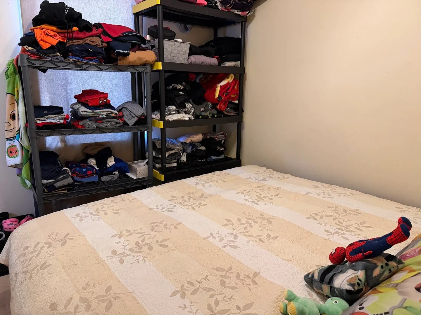 3033 S Kenneth Avenue