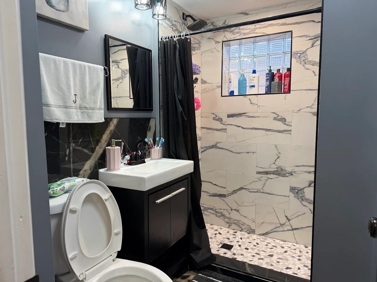 3033 S Kenneth Avenue