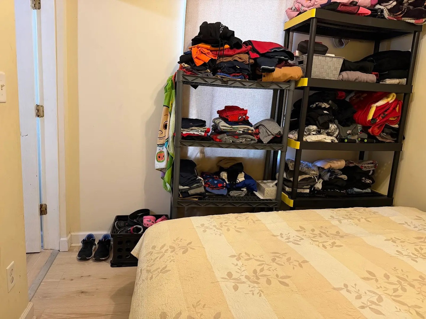 3033 S Kenneth Avenue