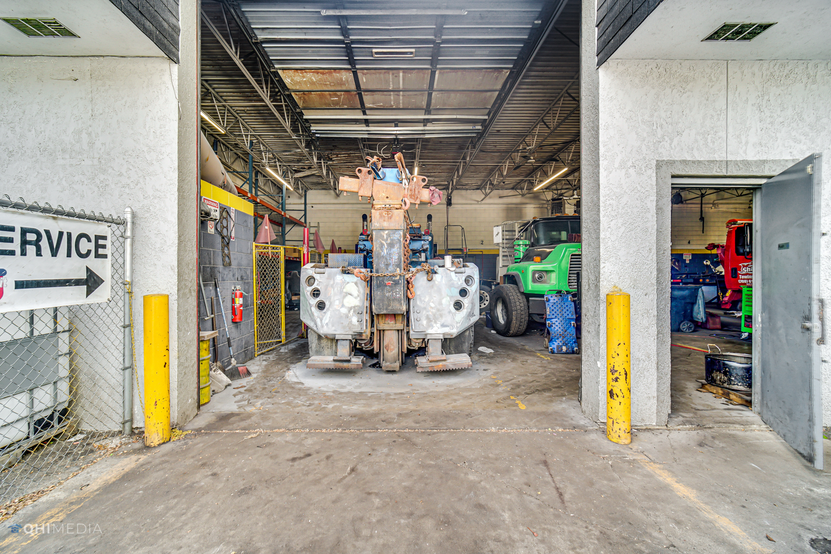 15500 VINCENNES Road