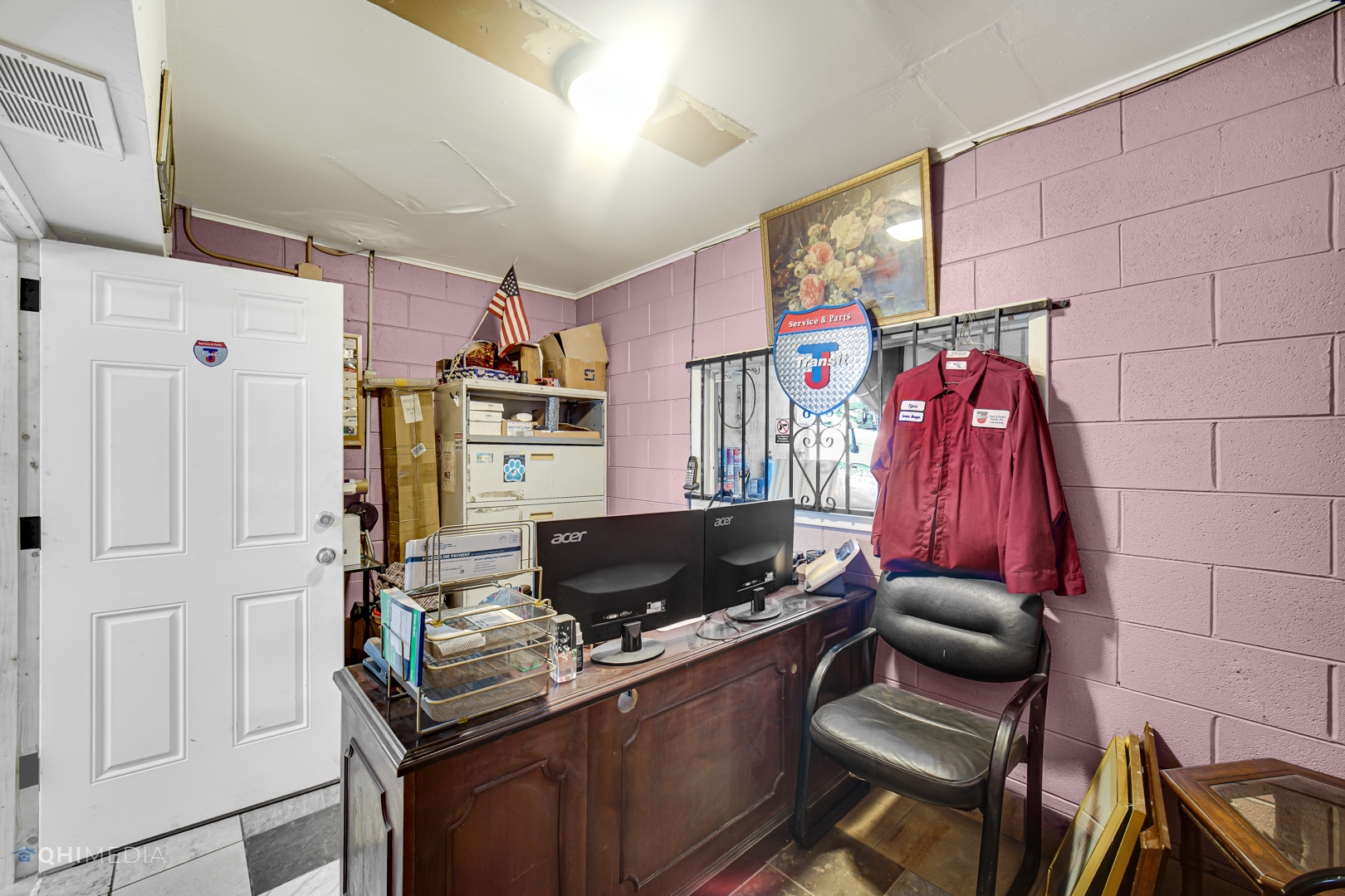 15500 VINCENNES Road