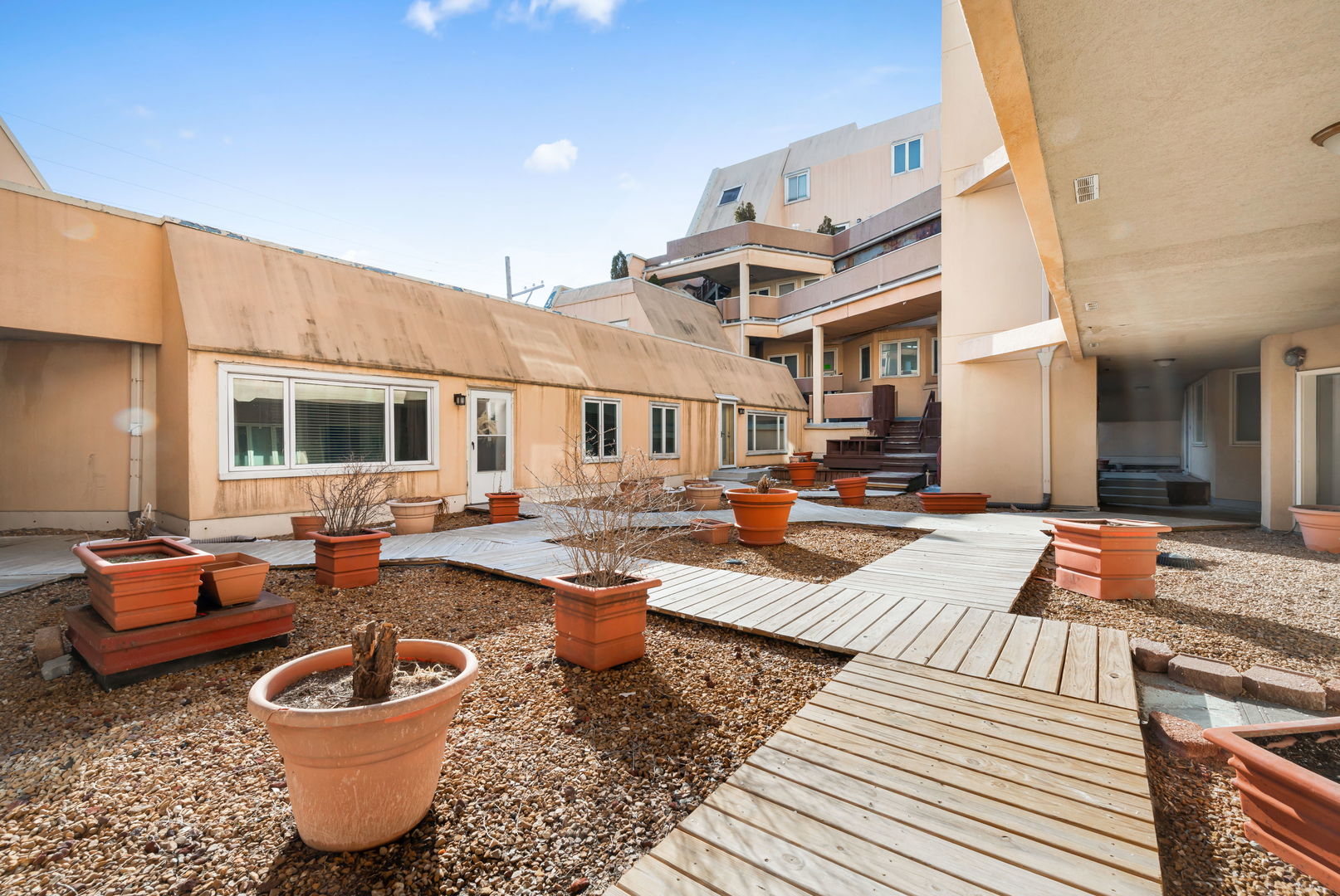 6337 Roosevelt Road Unit: 107