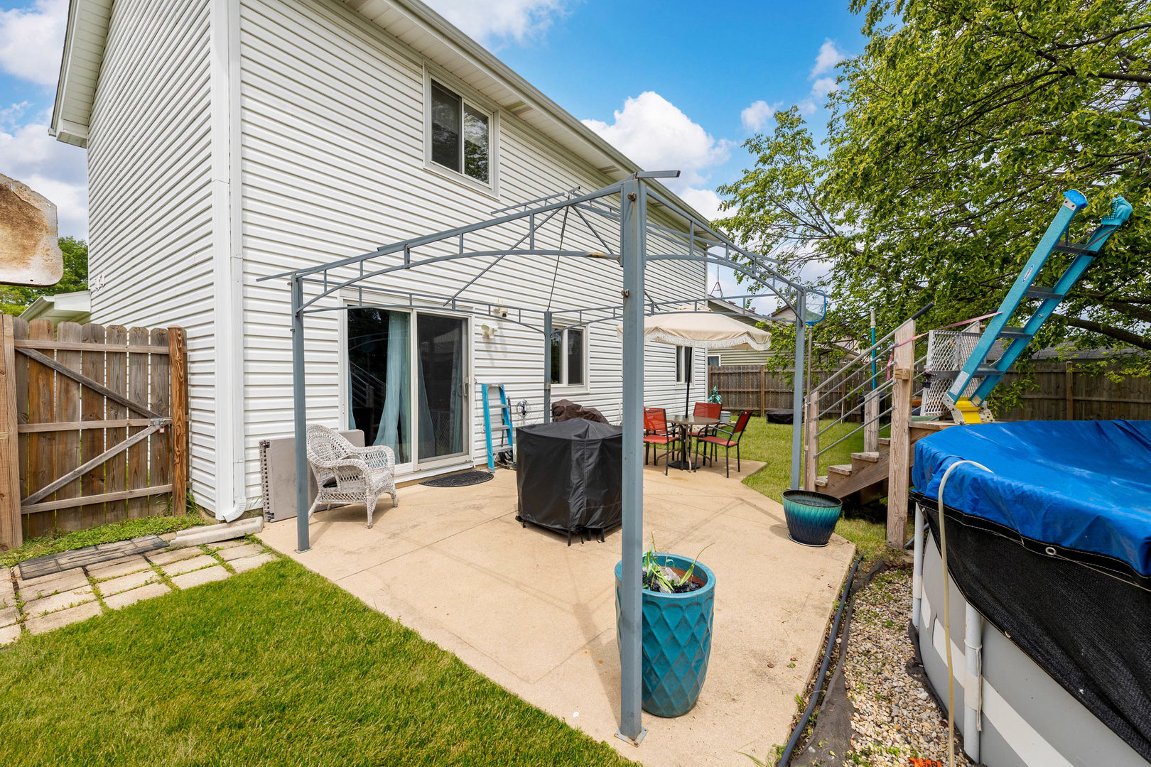 970 CAMDEN Lane