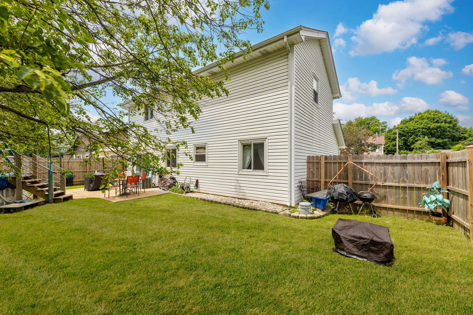 970 CAMDEN Lane
