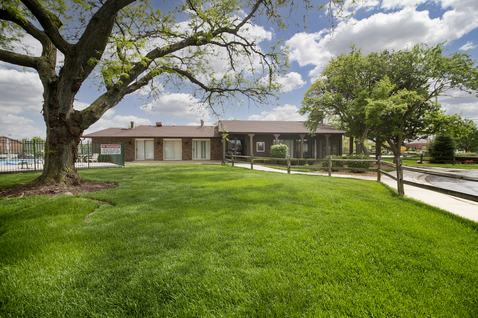 18079 Live Oak Court Unit: 1616