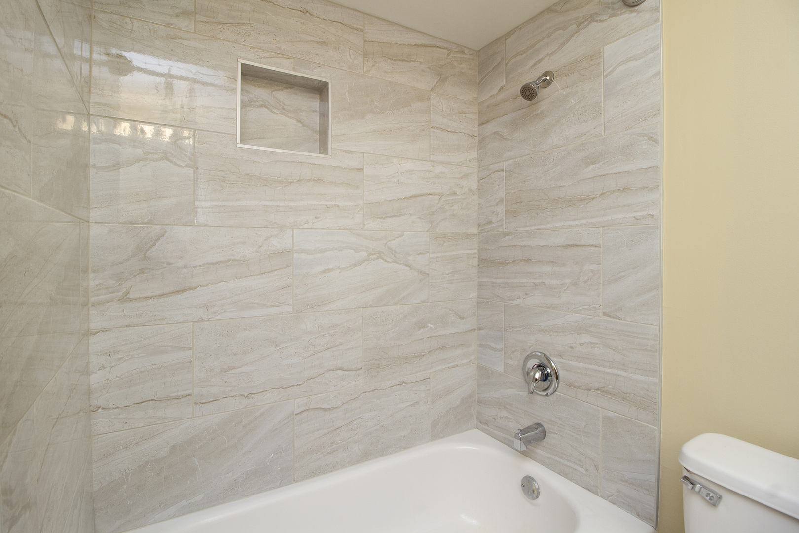 18079 Live Oak Court Unit: 1616