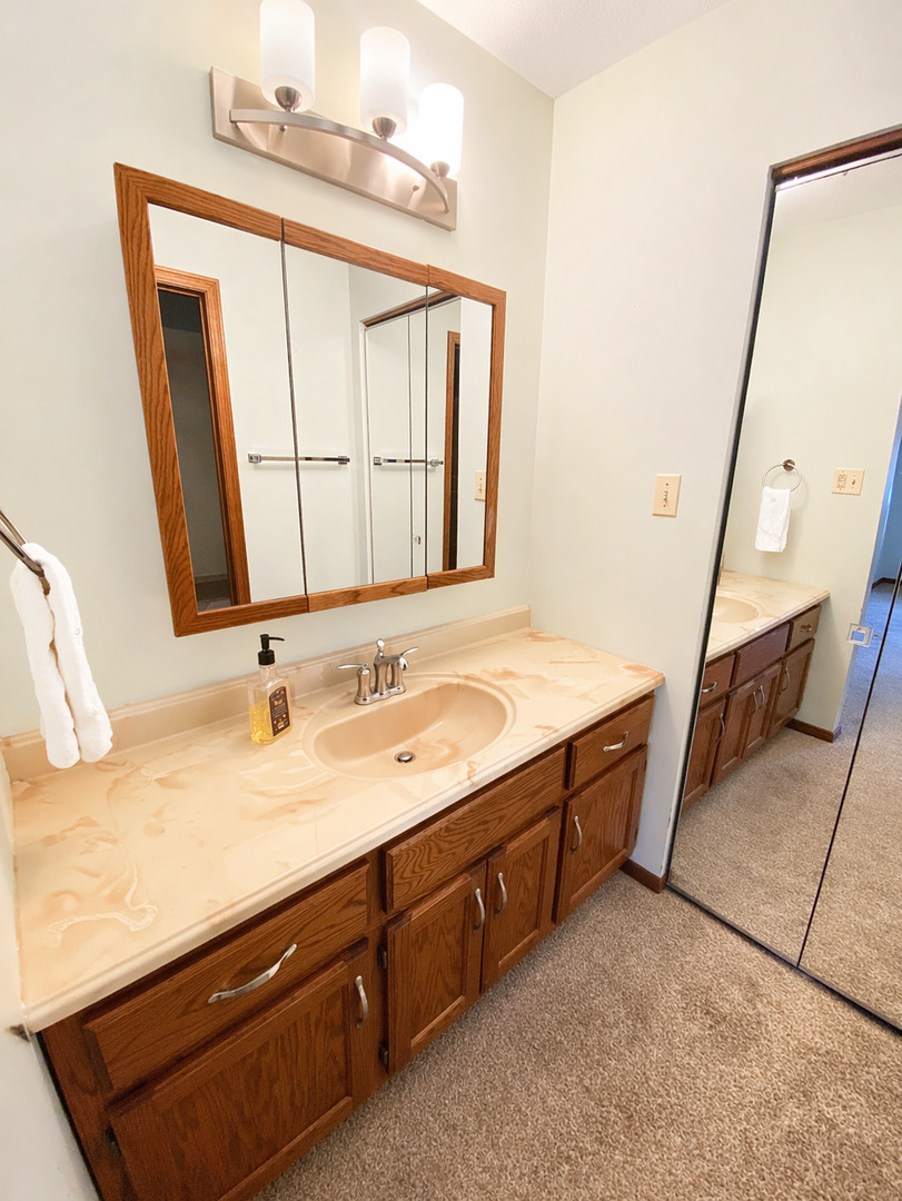 809 Shagbark Road Unit: 0