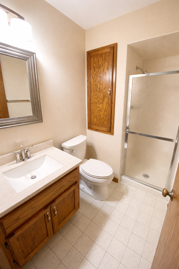 809 Shagbark Road Unit: 0