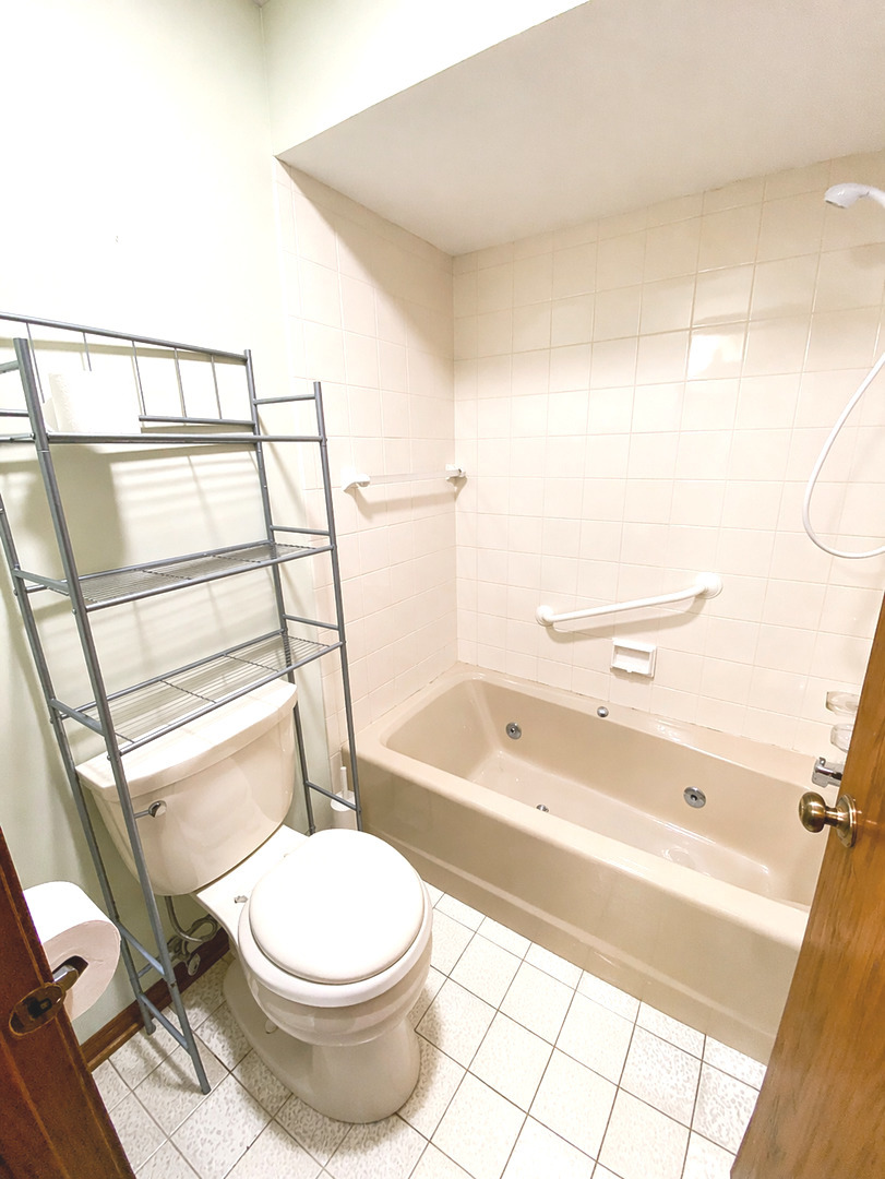 809 Shagbark Road Unit: 0