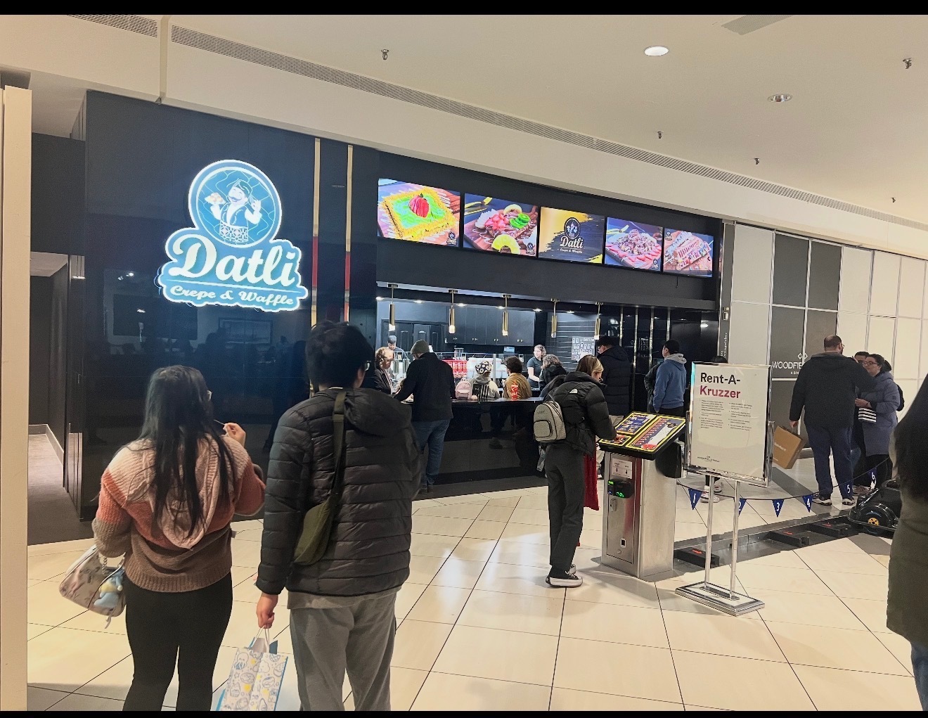 5 Woodfield Mall Unit: G135