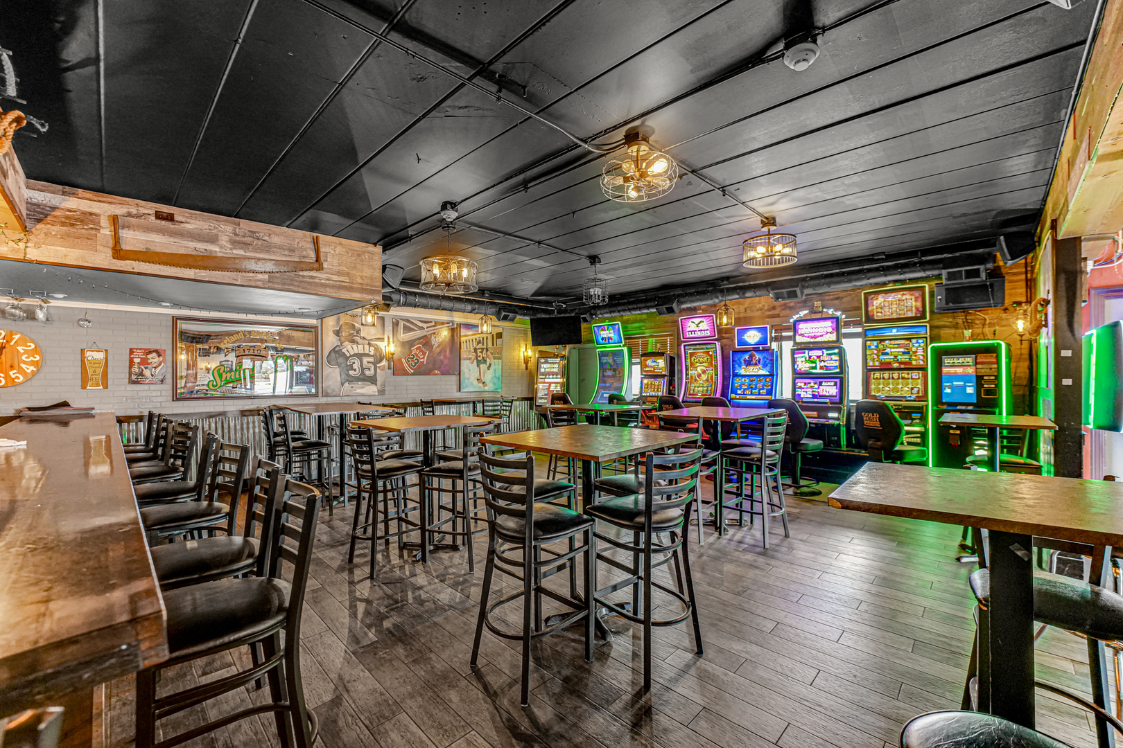 6906-6908 111th Street