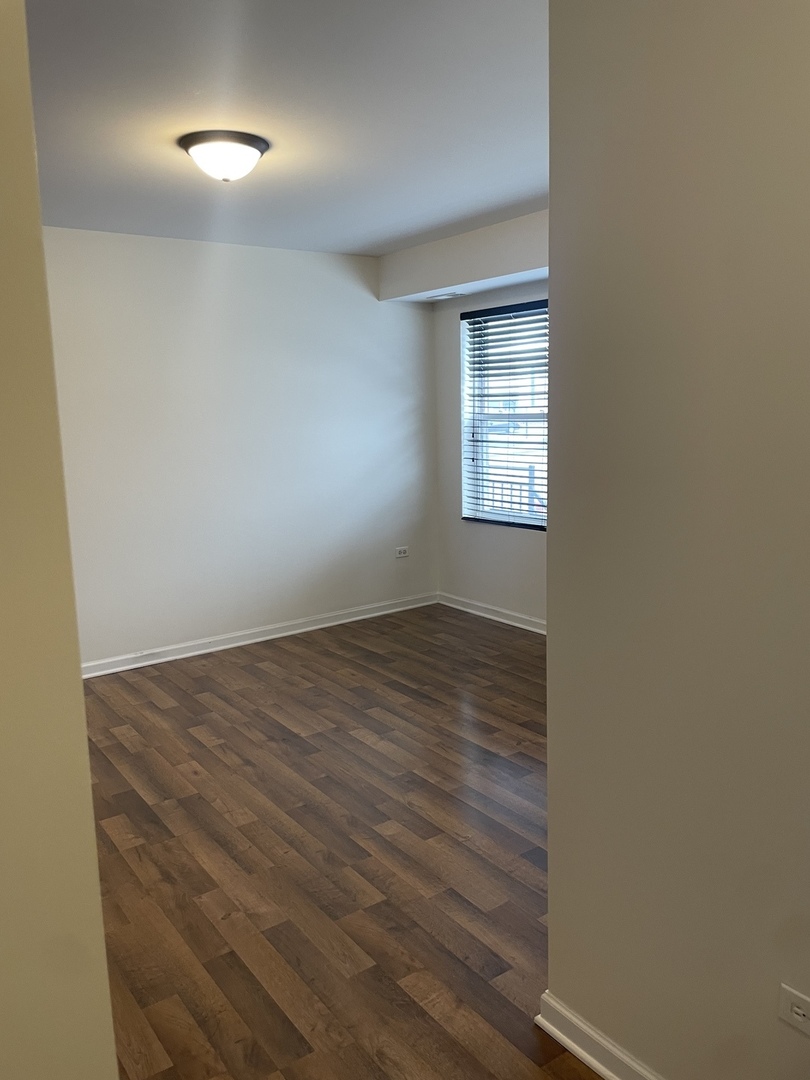 6906-6908 111th Street