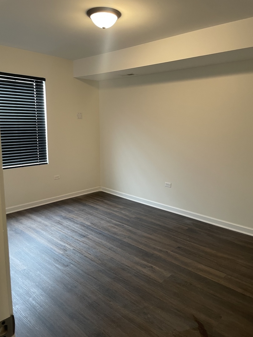 6906-6908 111th Street