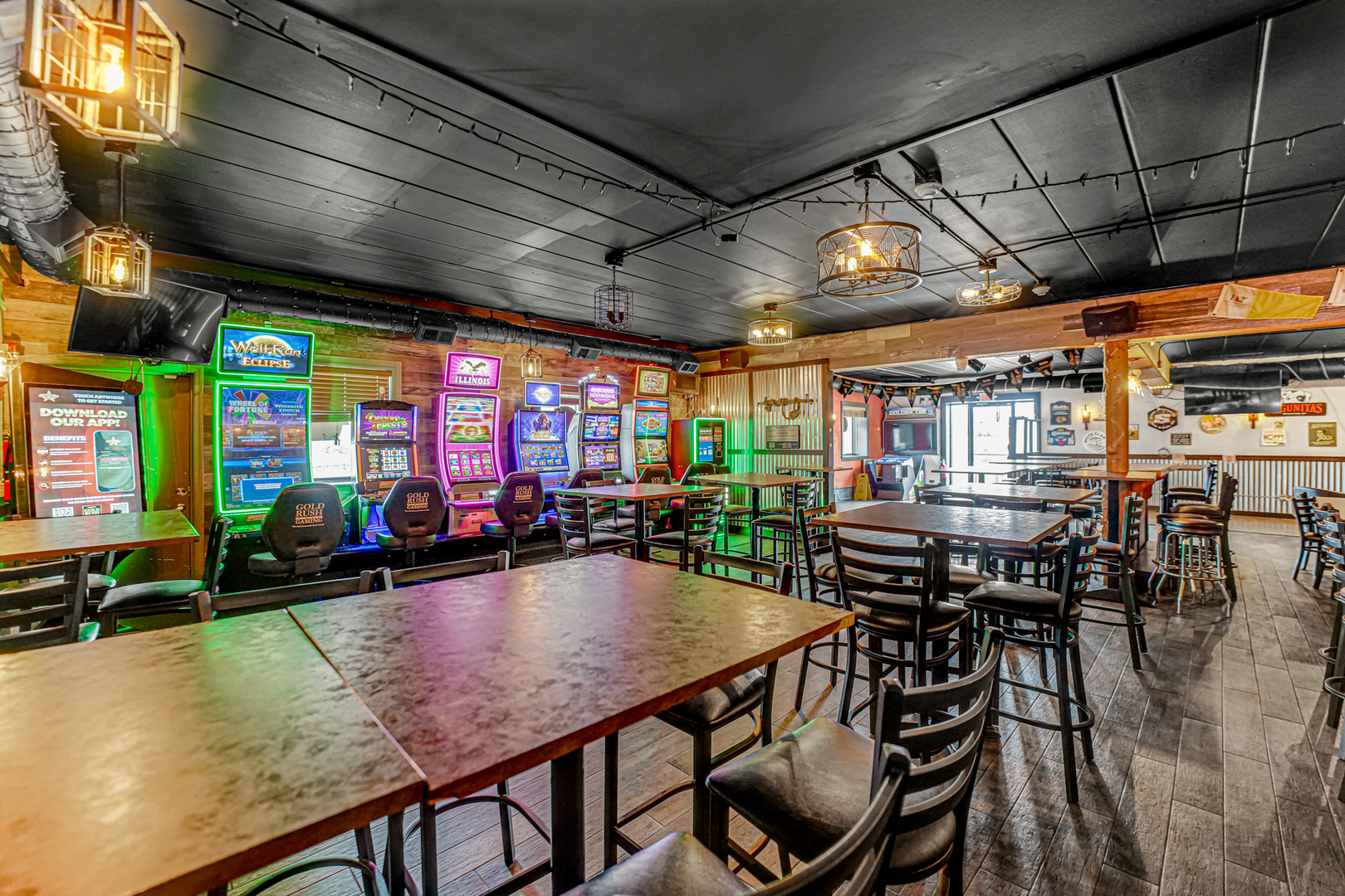 6906-6908 111th Street