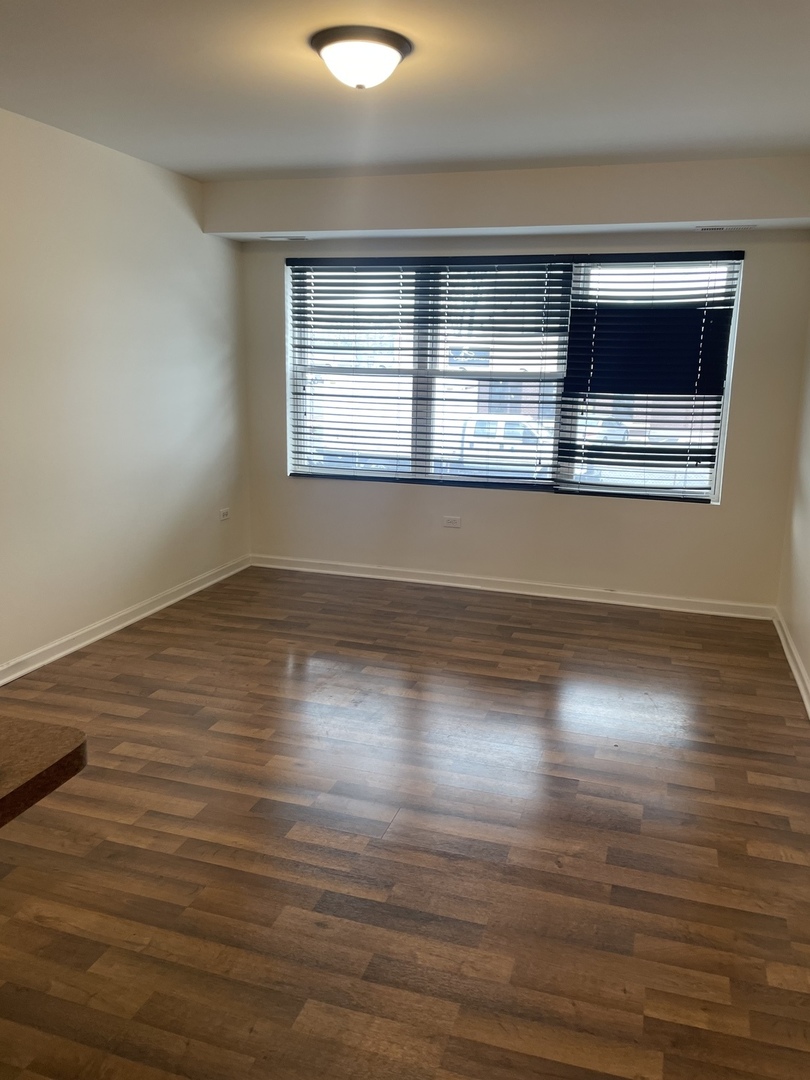 6906-6908 111th Street