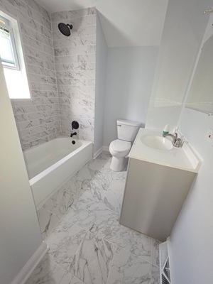 15313 Marshfield Avenue