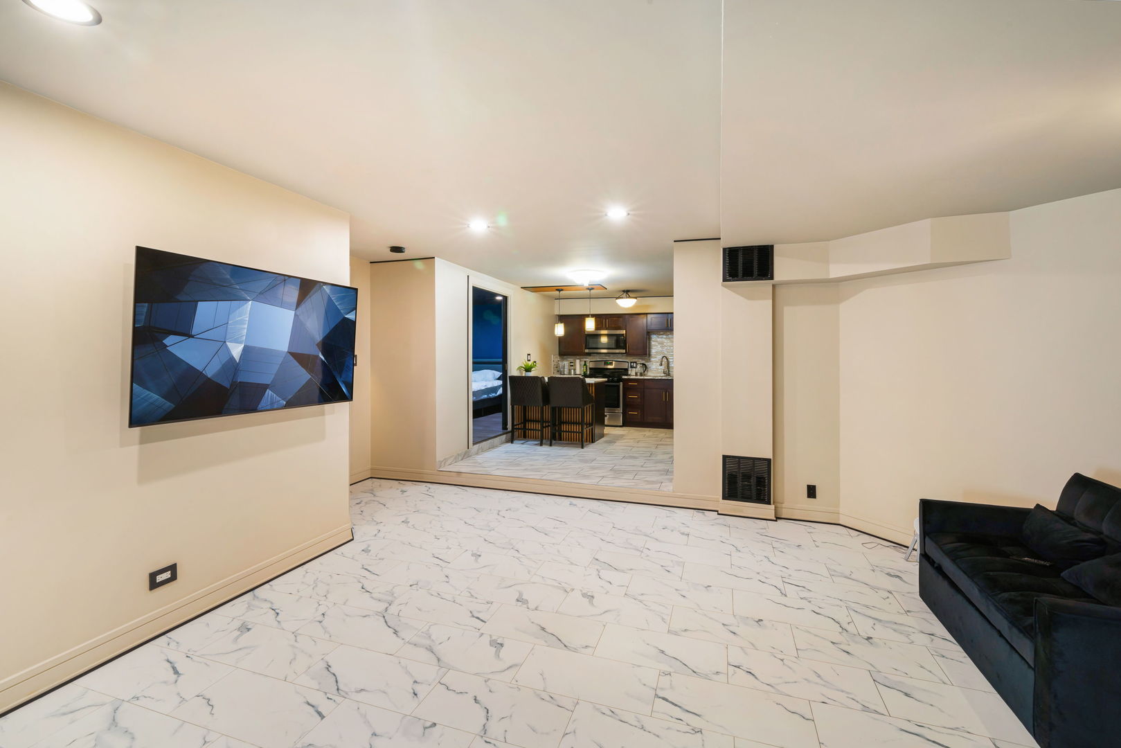 6337 Roosevelt Road Unit: 107