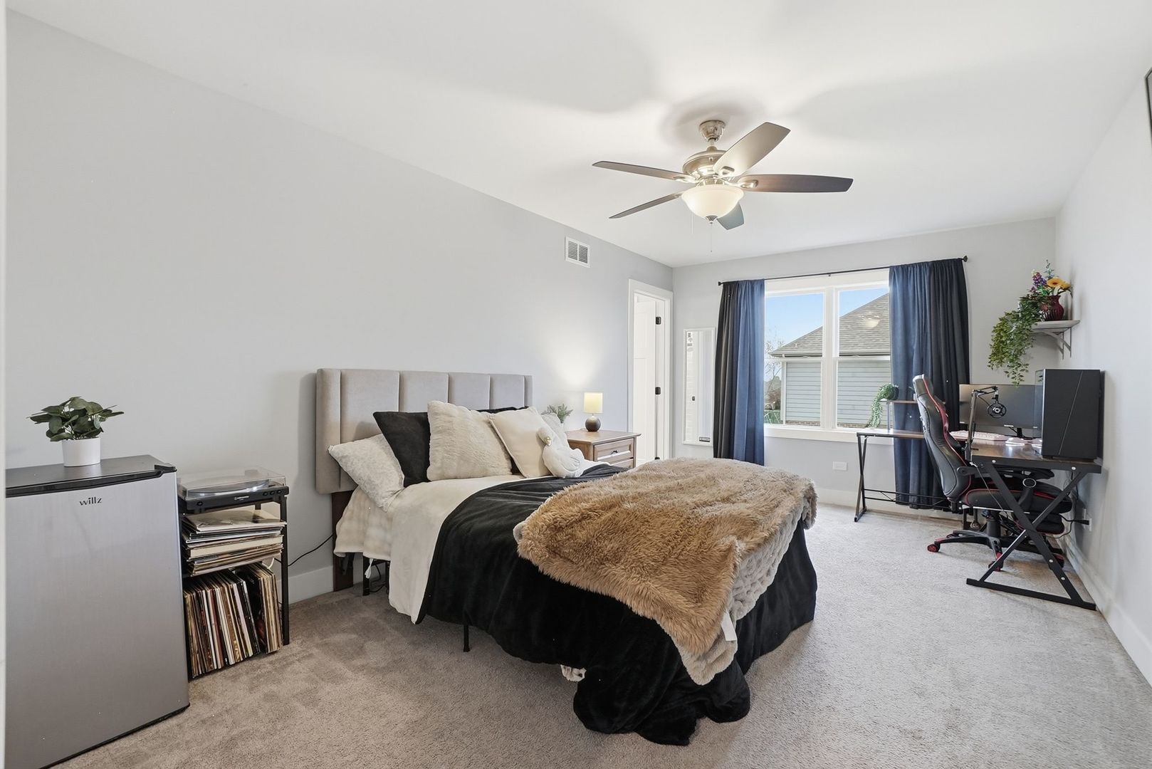 13924 W Wilderness Lakes Drive