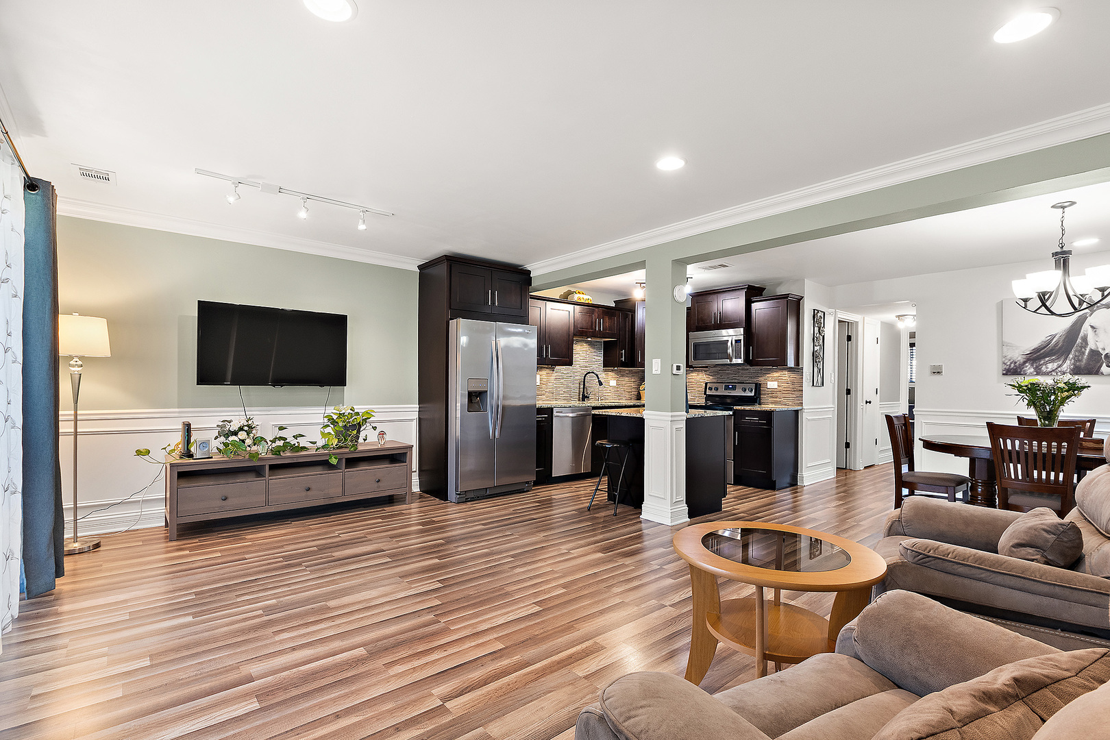 9654 NOTTINGHAM Avenue Unit: 1C