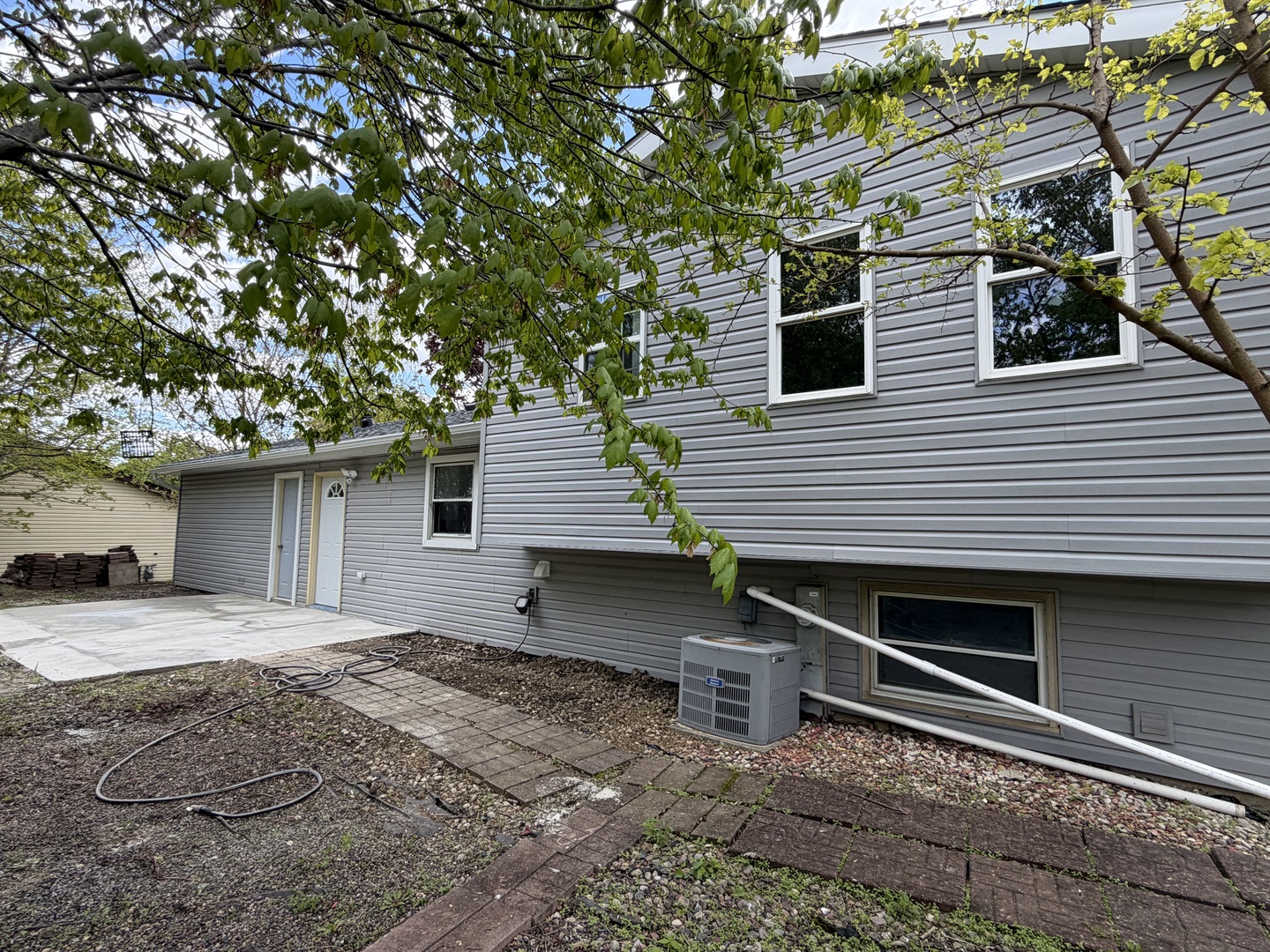 200 Lee Lane