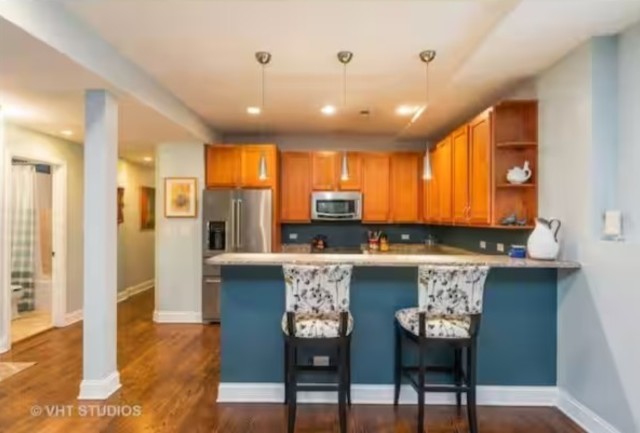 6507 N Bosworth Avenue Unit: G