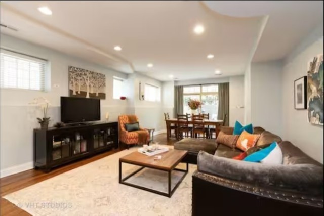 6507 N Bosworth Avenue Unit: G