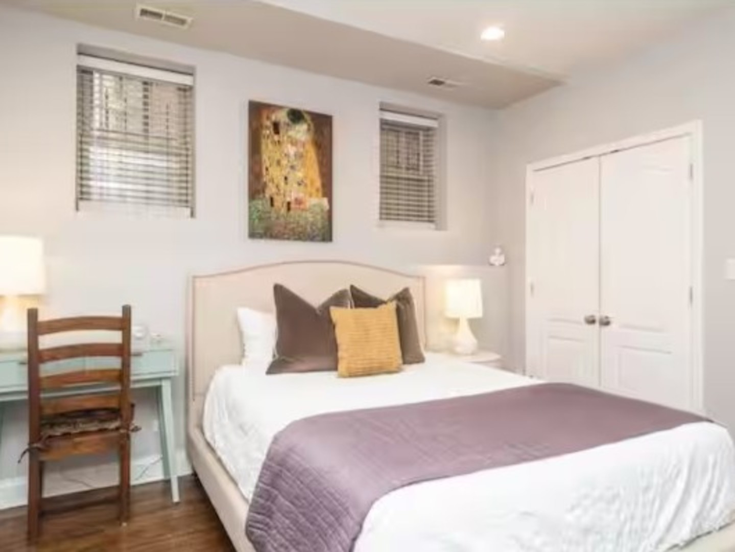 6507 N Bosworth Avenue Unit: G