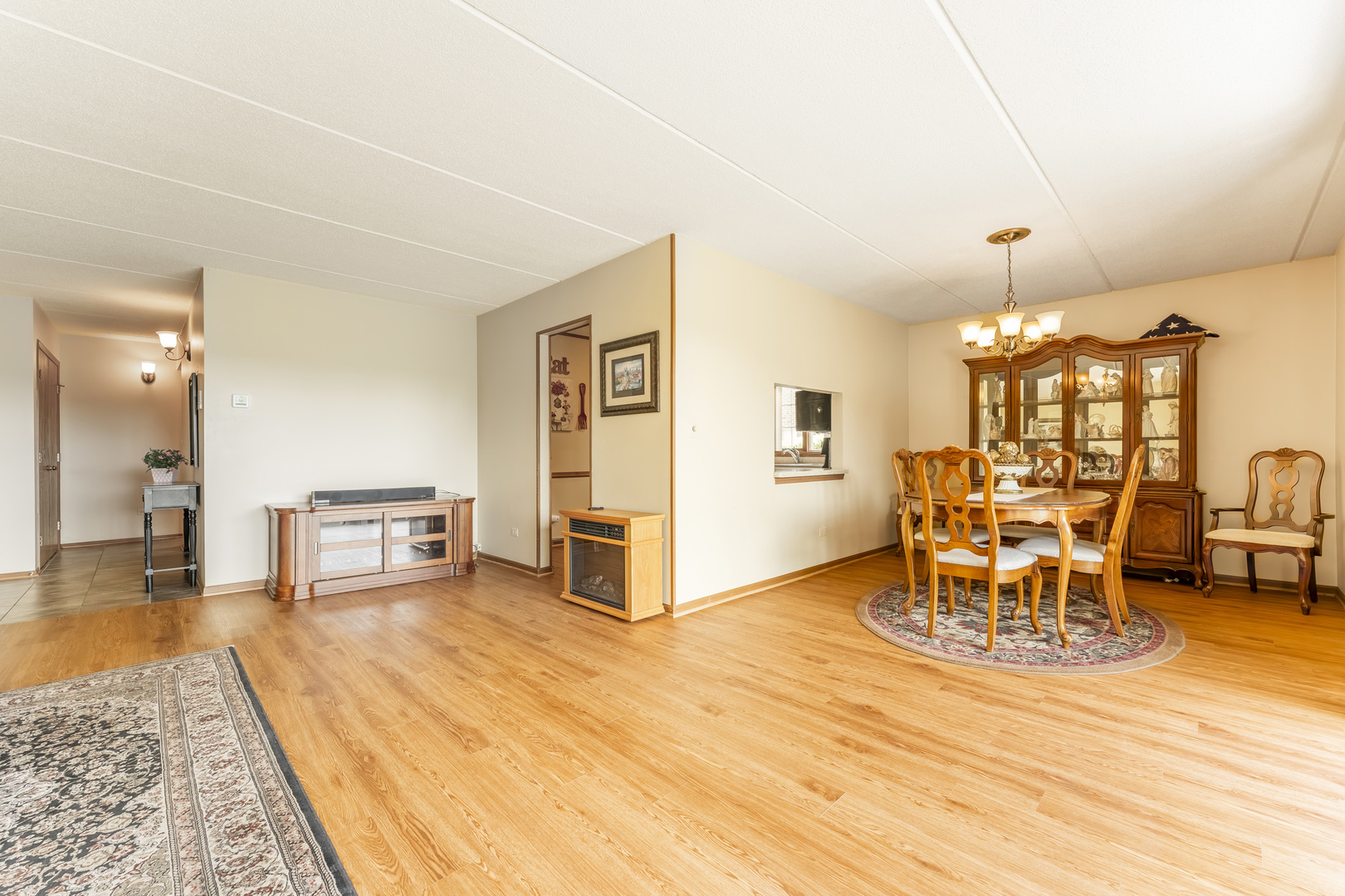 245 Windsor Lane Unit: B