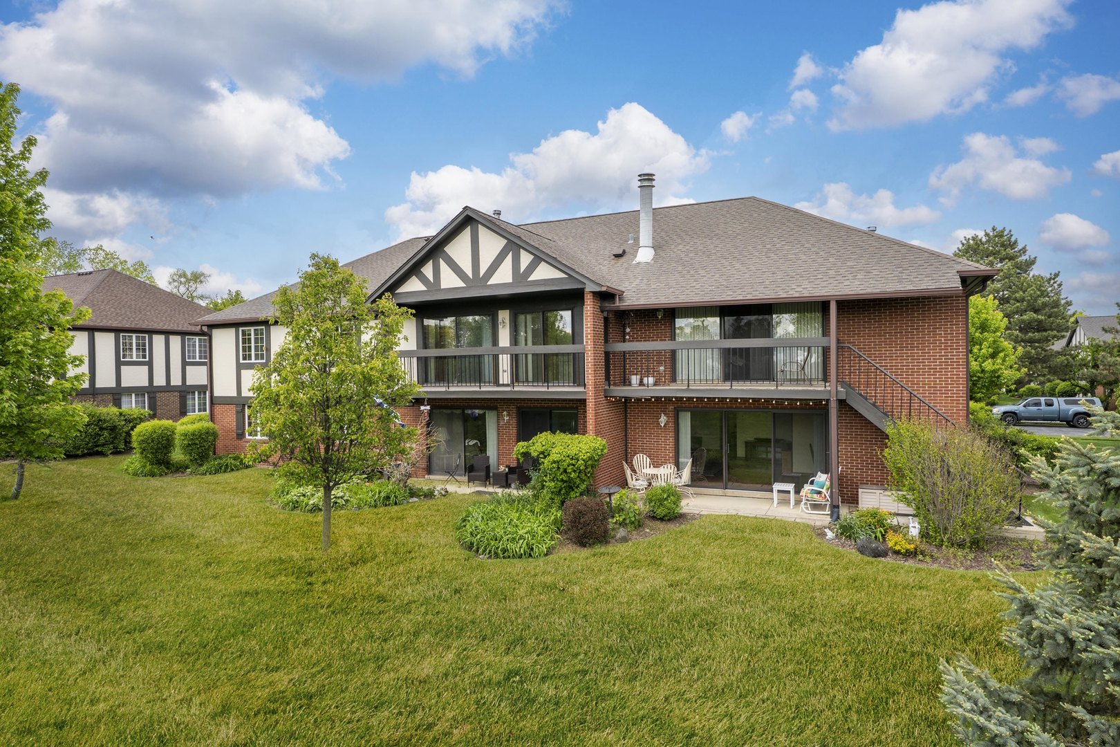 245 Windsor Lane Unit: B