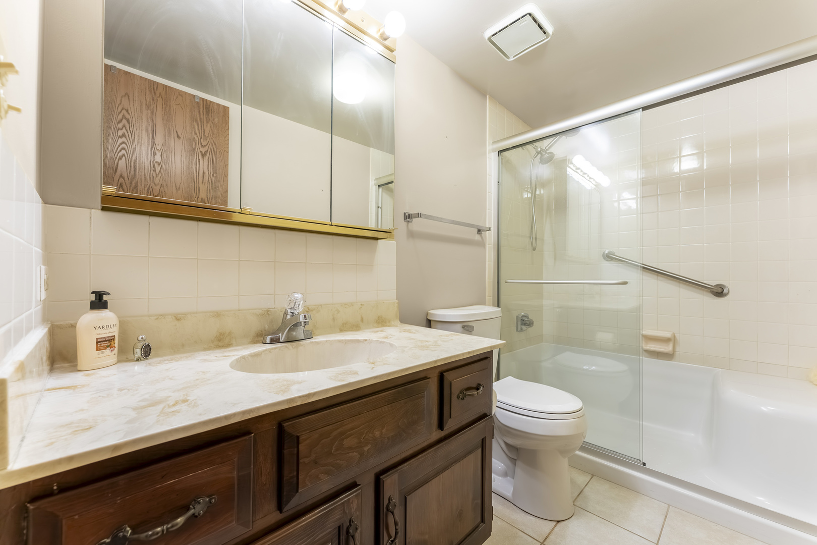 245 Windsor Lane Unit: B