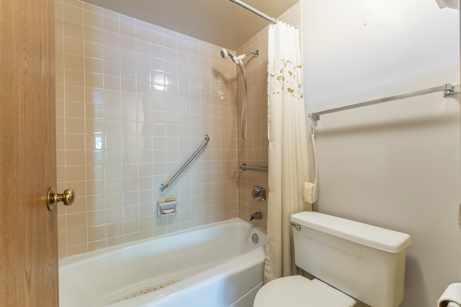 245 Windsor Lane Unit: B