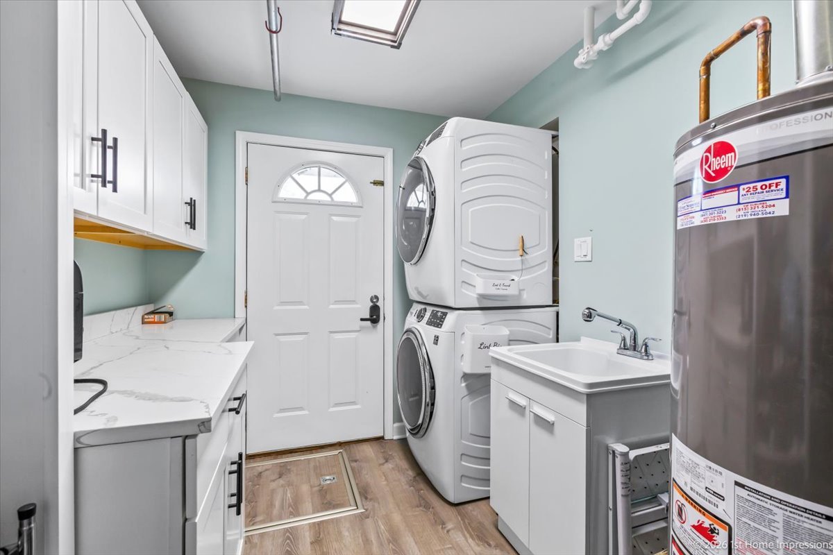 8836 W 93rd Place